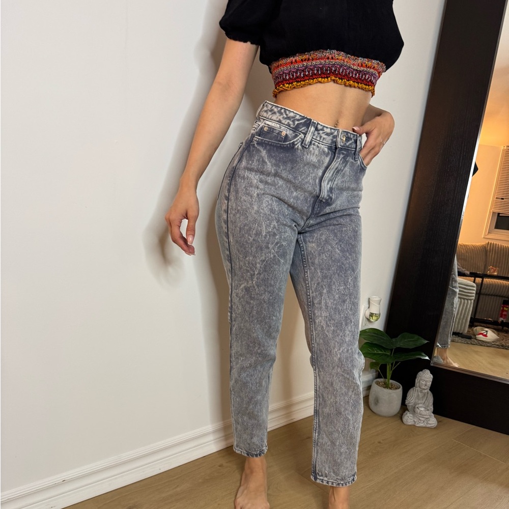 TOPSHOP Mom Acid Wash Jeans
